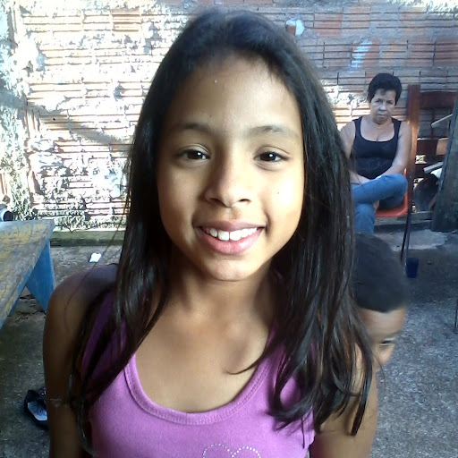 Laura Souza Photo 33