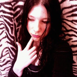 Shannon Perkins Photo 20