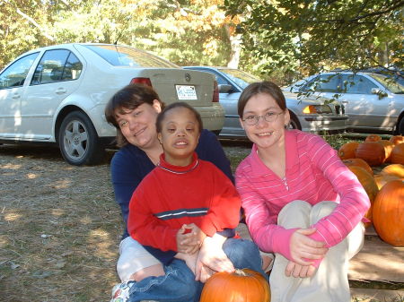 Lisa Douglas Photo 35