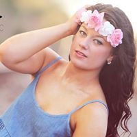 Shelby Sutton Photo 8