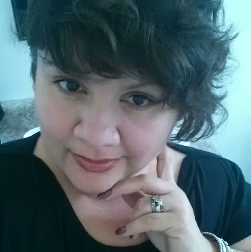 Beatriz Gonzalez Photo 31