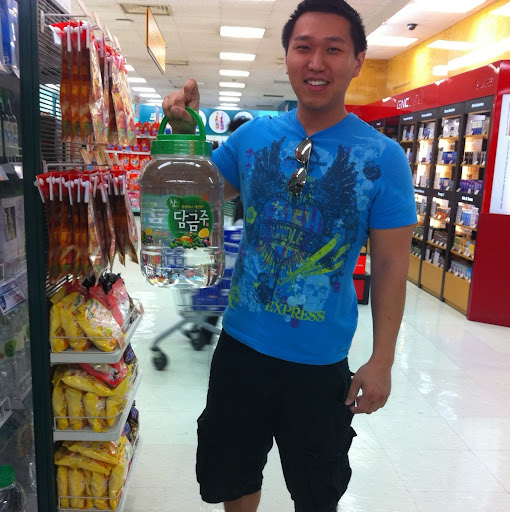 Daniel Song Photo 24