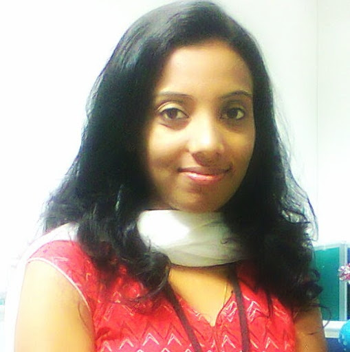 Julie Mathew Photo 19