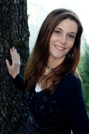 Molly Hayes Photo 31