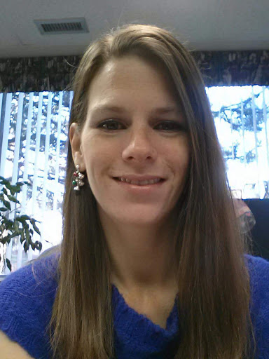 Amy Benson Photo 13