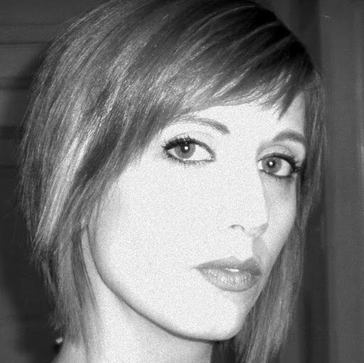 Stephanie Stratton Photo 12