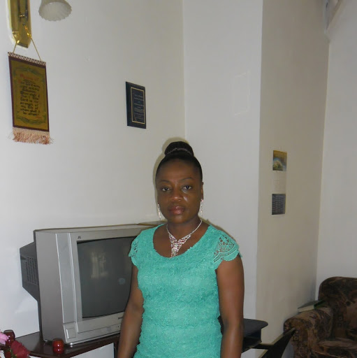 Brenda Browne Photo 27