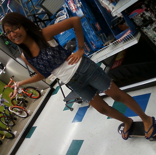 Tracy Vasquez Photo 19