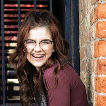 Jessica Adams Photo 11