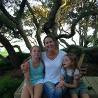 Allison Larson Photo 36