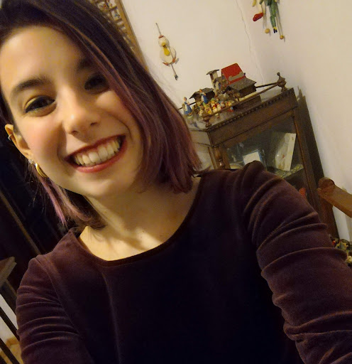 Gloria Armstrong Photo 31