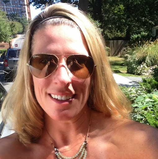 Jennifer Touchette Photo 4