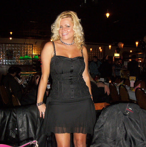 Melissa Stevens Photo 9