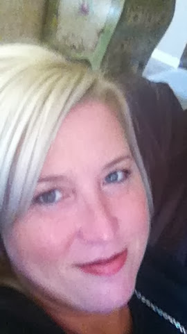 Amy Gustafson Photo 16
