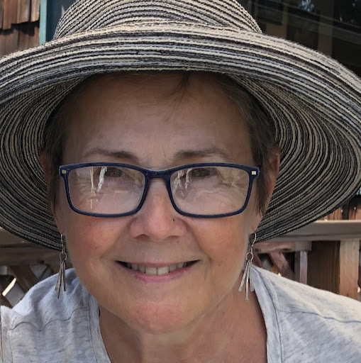Julia Payne Photo 18
