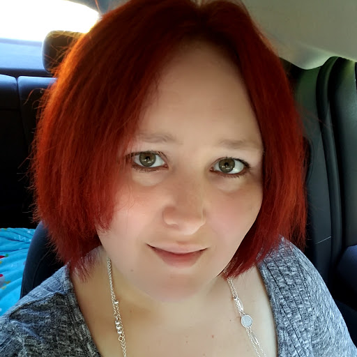 Michelle Moore Photo 13