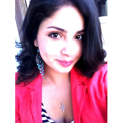 Anabel Alvarado Photo 3