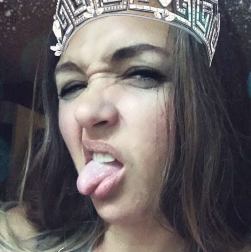 Kelli Weaver Photo 31