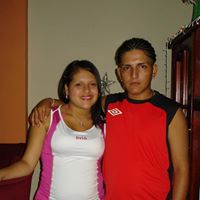 Michelle Dennis Photo 42