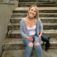 Leah Phillips Photo 16
