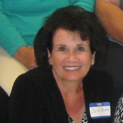 Julie Jewell Photo 36