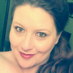 Renee Mathews Photo 7