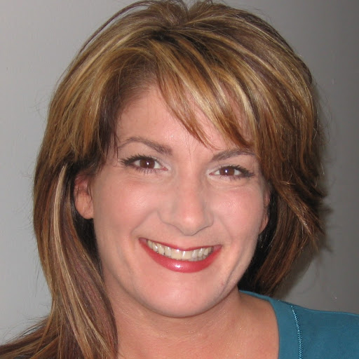 Melanie Harding Photo 30