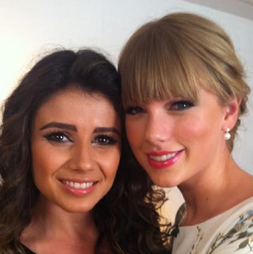 Paula Swift Photo 24