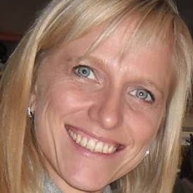 Carolyn Davies Photo 5