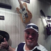 Robert Acuna Photo 32