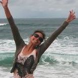 Angela Currie Photo 10