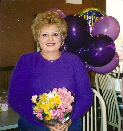 Diana Flores Photo 13