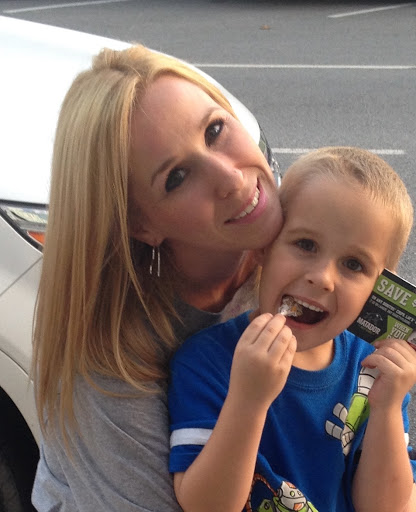 Kristi Foster Photo 14