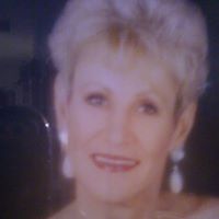 Joyce Watts Photo 24