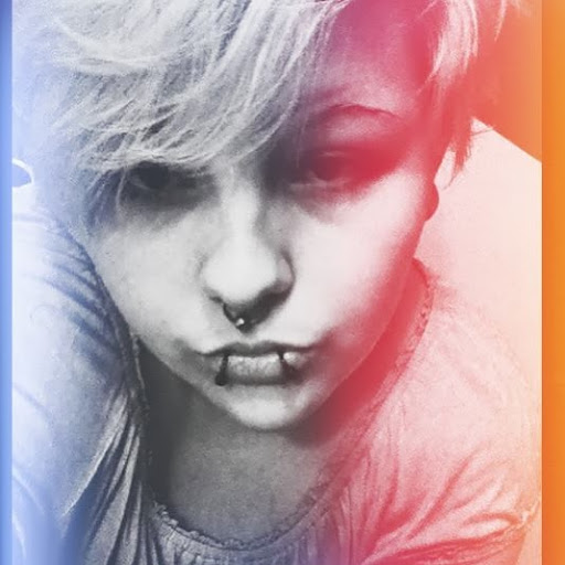 Kaitlyn Elliott Photo 8