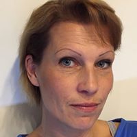 Julia Willis Photo 17