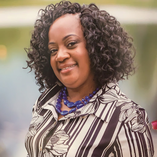 Yolanda Reed Photo 29