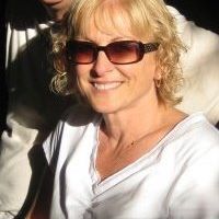 Carla Bloom Photo 15