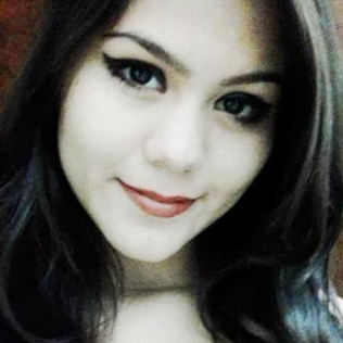 Martha Walls Photo 5