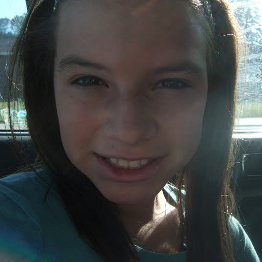 Ariana Ledesma Photo 11