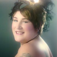 Carrie Wilkinson Photo 31
