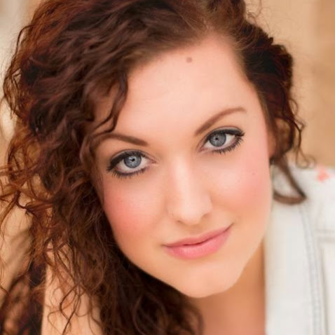 Emily Christopher Photo 9