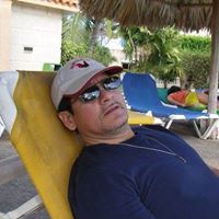 Esteban Acevedo Photo 28