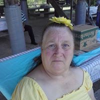 Linda Hilton Photo 7