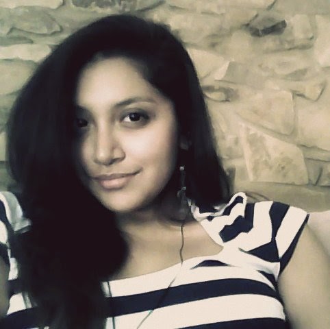 Laura Thompson Photo 12