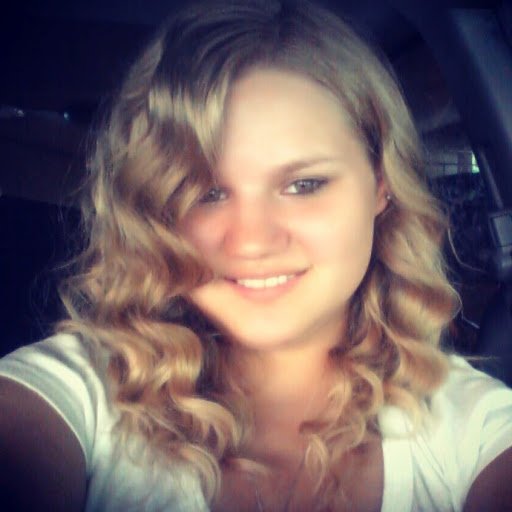 Karla Taylor Photo 37