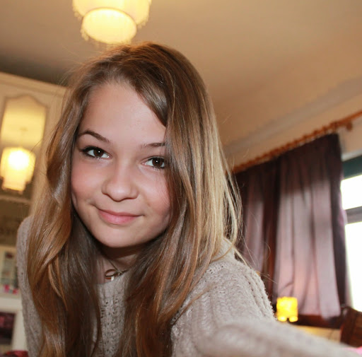 Sarah Clowes Photo 4
