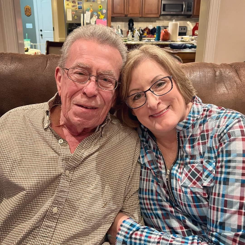 Lisa Perdue Photo 23