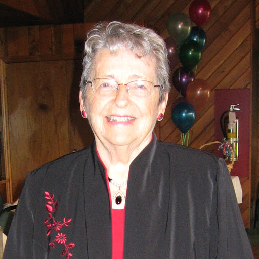 Colleen Henderson Photo 35