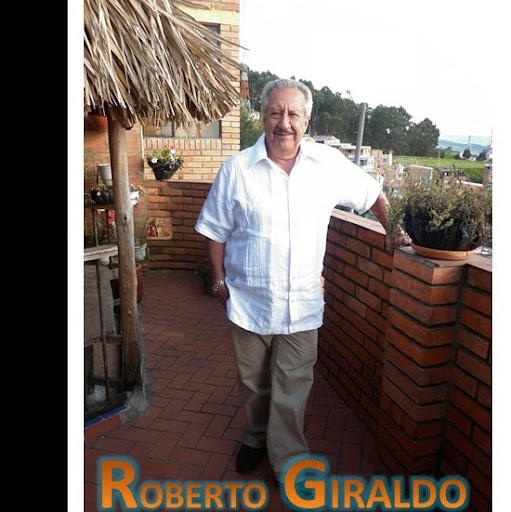 Roberto Giraldo Photo 13